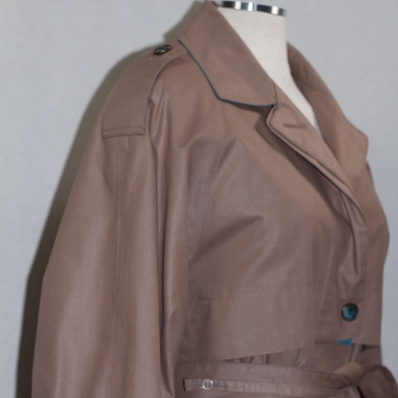 London Fog Double Breasted Trench Coat & Vest - Picture 7 of 16
